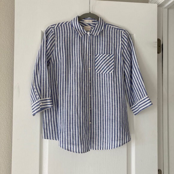 Chico’s button down. Size 0. Stripes - Picture 1 of 4